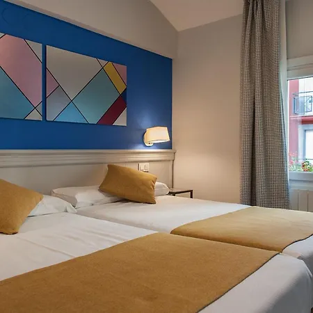 Hito فندق فيتوريا غاستيِز